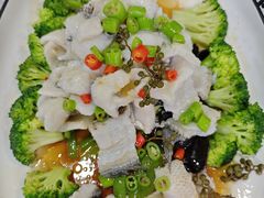-六和聚传统烤鸭.天津菜(和平店)
