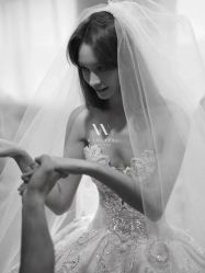 -Renee芮亦婚纱