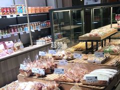-顶东面包花园·生日蛋糕(世博店)