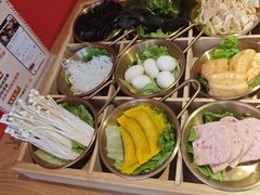 -三顾烤庐·烤鱼·烧烤·龙虾(奉贤店)