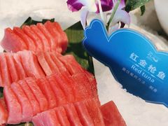 -云顶旋转自助景观餐厅