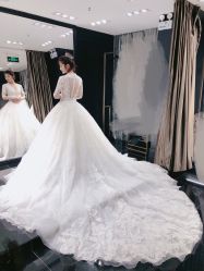点击看大图 -GRACE KELLY婚纱与礼服(北京店)
