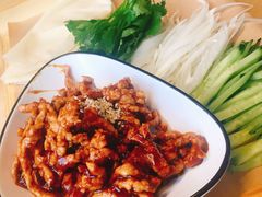 -关东小磨东北菜(上海长风大悦城店)