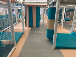 -奈尔宝家庭中心·亲子餐厅(鄞州万达店)