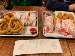 -FATBURGER 特富客汉堡(外交公寓店)