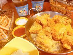 -BHC炸鸡(明洞总店)