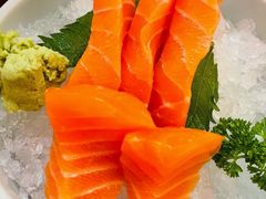 三文鱼刺身-初居食屋日式料理(万象城购物中心店)