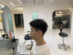 -Hello Lady发型设计