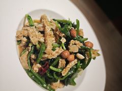 -耶里夏丽·新疆菜·28年喀什老馆(田林东路店)