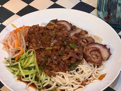 -鼓楼吃面·肉啃肉(南锣鼓巷店)