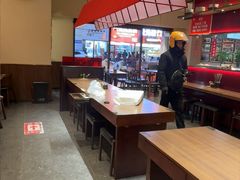 -顺溜·手工刀削面·黑金店(铜锣湾店)