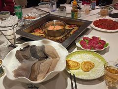 -二荆条·蜀鲜汇城市森林火锅