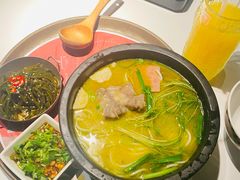 -妈妈故事米线(市府恒隆店)
