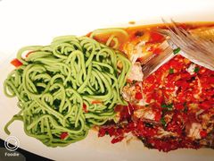 剁椒鱼头-凤凰湘语·海派湘菜(浦东旗舰店)