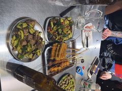-马路牙子烧烤音乐酒馆(望京店)