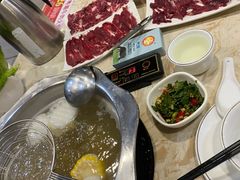 -粤潮牛肉火锅店(江南大道店)