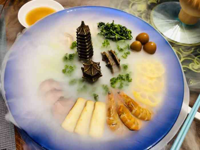 秋萍茶宴(东大名路店)-"走进店里的第一感觉就是安静雅致,他们家的.