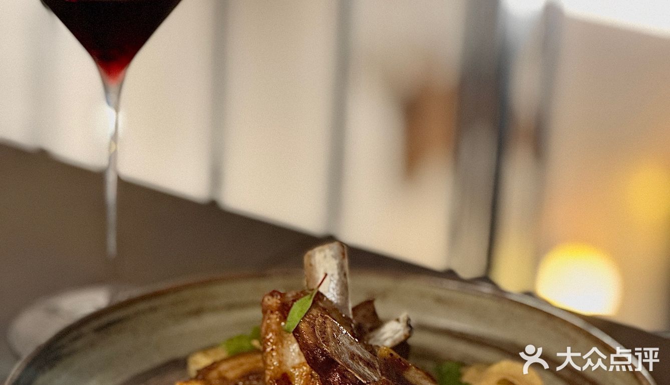 成都新店 | 我最爱的美式餐酒吧终于开到鹭洲里了！