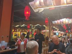 -老滇山寨•云南特色菜•地方菜•民族风情歌舞表演(金碧店)