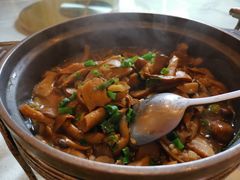 -东豪园林海鲜酒家(南港路辅路店)