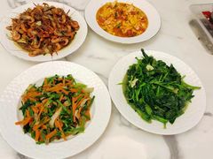 -爱的果实月嫂育婴师(世纪东方店)