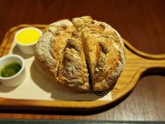 餐前面包-恰餐厅及酒吧 CHAR Bar & Grill (北京丽都皇冠假日店)