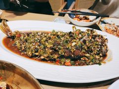 -臻鲜燕海鲜融合餐厅(金陵style店)