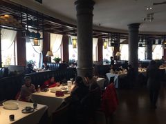 大堂-八府香鸭·啫啫煲(华山路店)