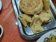 油饼半张-教师之家赵家羊汤馆(东青龙街店)