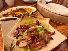 -滇香肴·云南菜蒸汽石锅鱼(云南北路店)