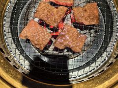-山川小町·极番烧肉(新地假日广场店)