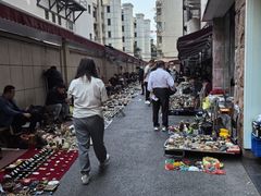 -云洲古玩城(大木桥路店)