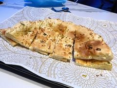 手工芝麻馕-阿里疆Alijiang·丝路美食·异域风情·清真(长楹天街店)