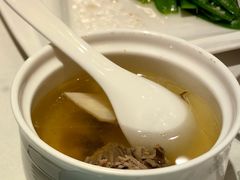 -梅龙镇酒家(南京西路总店)