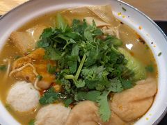 -小蛮椒麻辣烫·麻辣拌(青浦宝龙店)