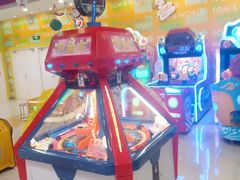 -汤姆熊欢乐世界(红博会展购物广场店)