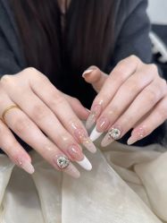 -悦指间美甲美睫