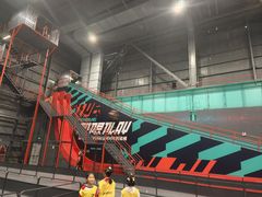 -极限PLAY运动娱乐新世界·团建派对潮玩休闲馆·室内蹦极高空游乐园