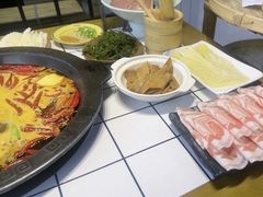 -巴卤社老火锅(财富店)