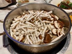 -斯普汇生蚝牛排馆(中骏世界城店)
