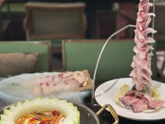 -得意咚瓜·顺德鱼生·冬瓜火锅(深圳首店)