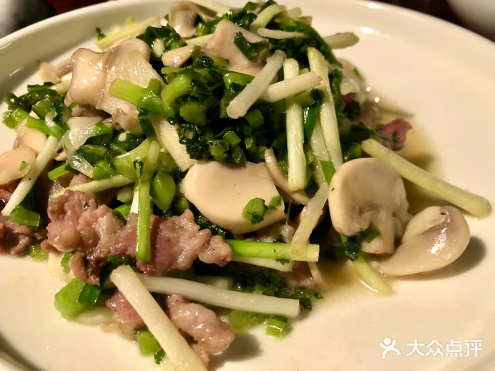 外婆家·杭兒風(杭州大廈店)雪菜蘑菇肉片圖片