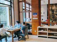 -黔蘑菇四季餐厅(观山湖店)