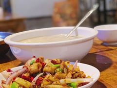 -茅屋大酒店