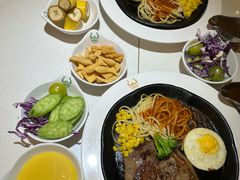 -汤姆家的牛排意面披萨(融创茂店)