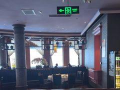 -八府香鸭·啫啫煲(华山路店)