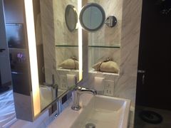 洗手间-上海滴水湖皇冠假日酒店