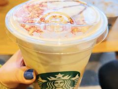 樱花草莓茶拿铁-星巴克(天津站区第二店)