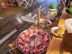 -叽叽扎扎烤肉场(生态城万达店)
