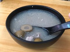 咸橄榄粉肠汤-汕尾小吃铜盘推(埔尾篮球场店)